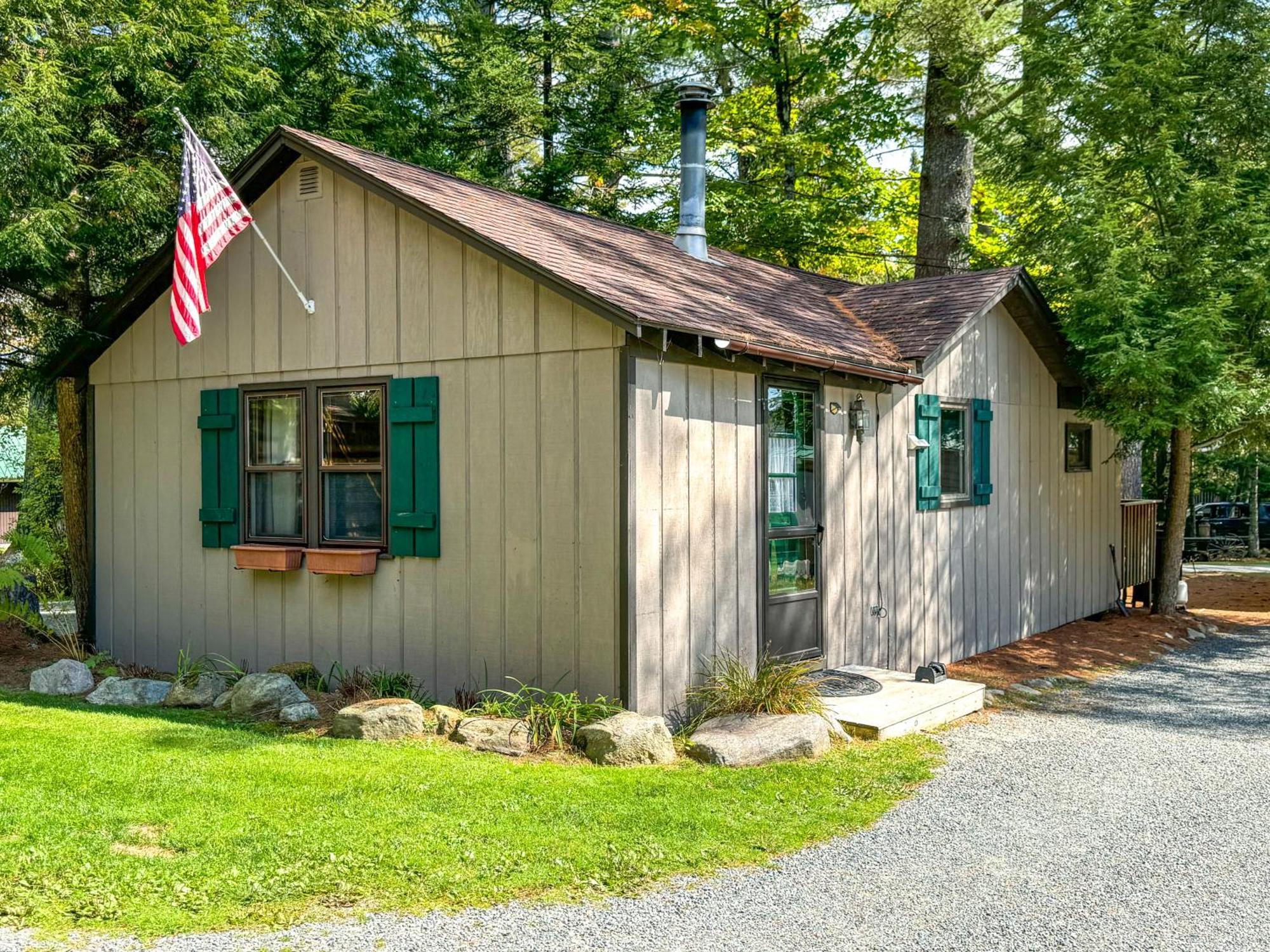Lake Pleasant Cabin On 3 Acres With Kayaks And Beach! Extérieur photo